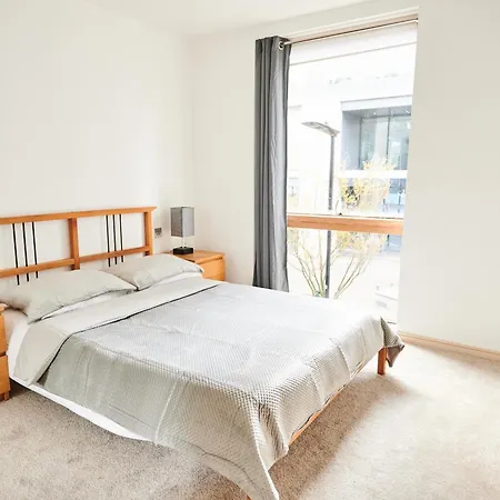 Bright 2 Bedroom Flat In Old Street With Balcony Londres Extérieur photo