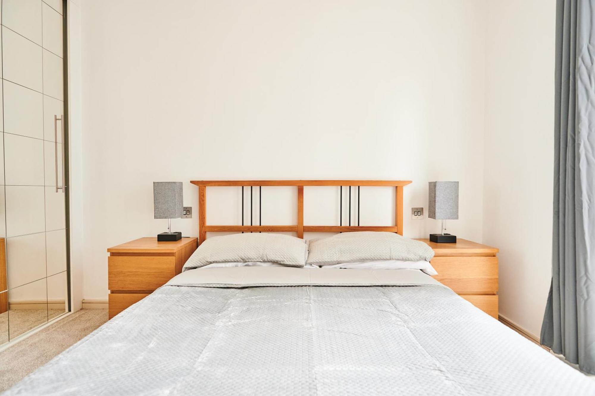 Bright 2 Bedroom Flat In Old Street With Balcony Appartement Londres